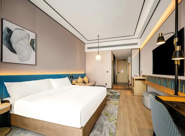 غرفة بسرير كينج لذوي الإعاقة، Hilton Garden Inn Fenyang Yulongwan 1/9