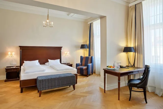 غرفة بريميوم بسرير كينج، Austria Trend Parkhotel Schonbrunn 3/10