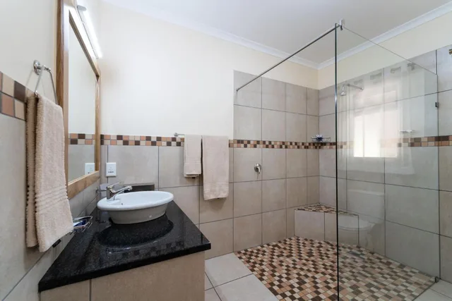 غرفة سوبيريور بسرير مزدوج، Drakensberg Gardens Golf & Spa Resort 4/4