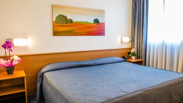 غرفة رباعية بأربعة أسرّة، HOTEL GALLIA 4/6
