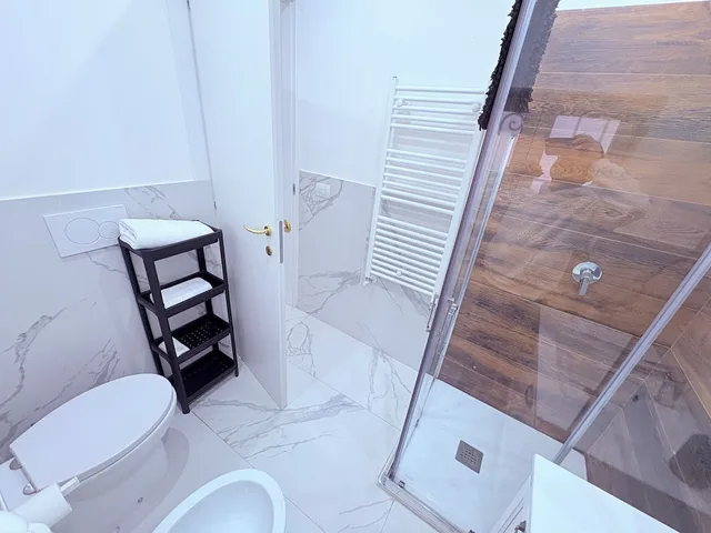 Villa Life، ميلان 48/50
