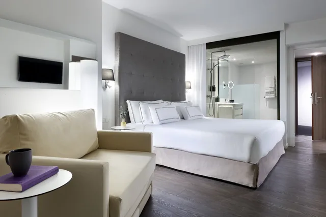 غرفة كلاسيكية بسرير كينج، Melia Palma Marina 3/7