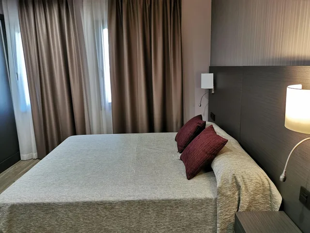 غرفة كومفورت مفردة بشرفة، Hotel Petit Palau Adults Only 1/8
