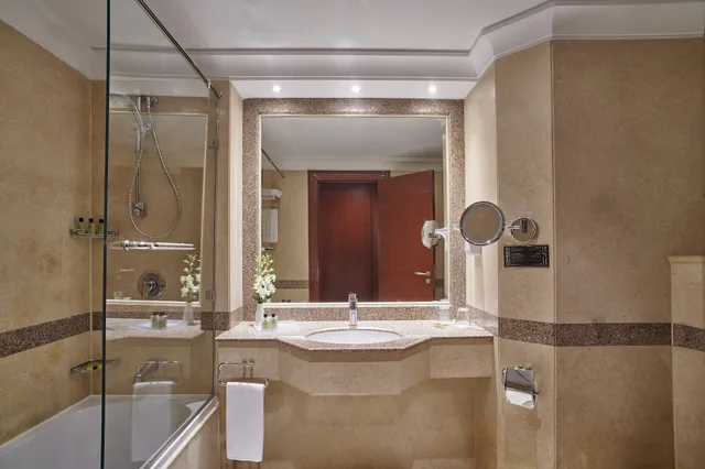 غرفة كلاسيكية بسرير كينج، Intercontinental Citystars Cairo 6/6