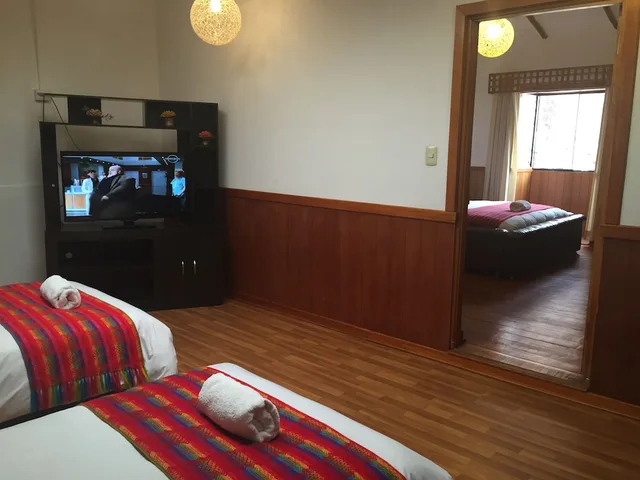 غرفة ديلوكس عائلية بسرير مزدوج وسرير فردي، Monasterio San Pedro 8/10