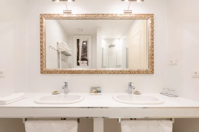 غرفة سوبيريور بسرير كينج وسرير فردي بإطلالة على المدينة، Piazza Heritage Hotel 6/8