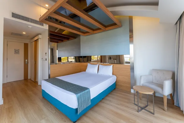 Love, Suite, Double Bed, Hot Tub, Balcony، Dosinia Luxury Resort 2/4