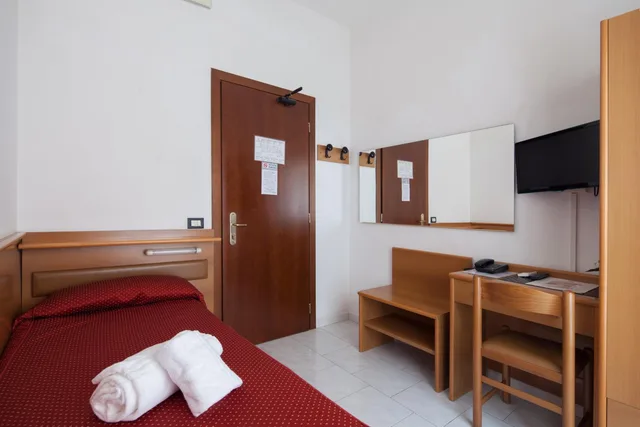 غرفة مفردة، Hotel Nella 4/10