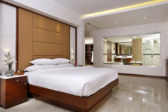 Presidential, Suite, King Bed, Ramada Resort by Wyndham Kochi 4/5