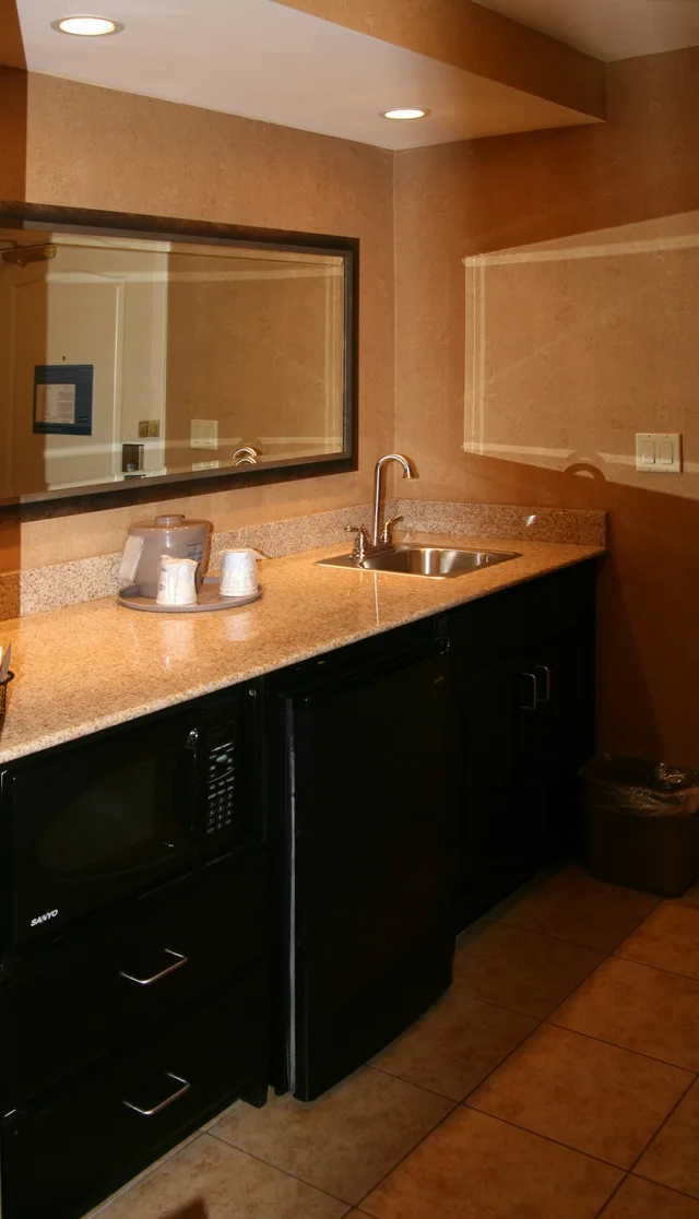 جناح استوديو بسرير كينج، Hampton Inn And Suites Barstow 1/4