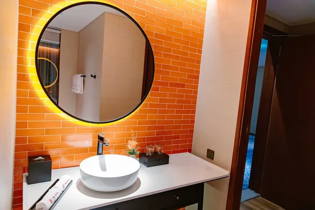 غرفة تنفيذية بسرير كينج بإطلالة على النهر، Central Plaza Hotel My Tho 4/4