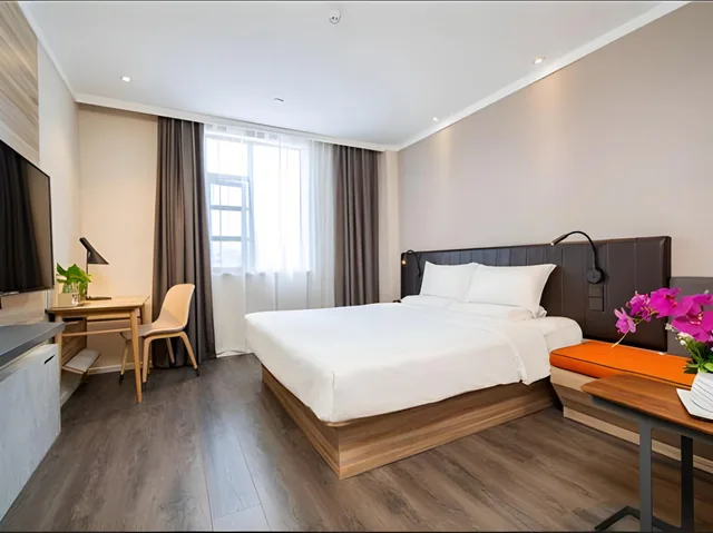 غرفة سوبيريور بسرير كينج وسرير كوين، Hanting Hotel (Beijing Capital International Airport) 1/1