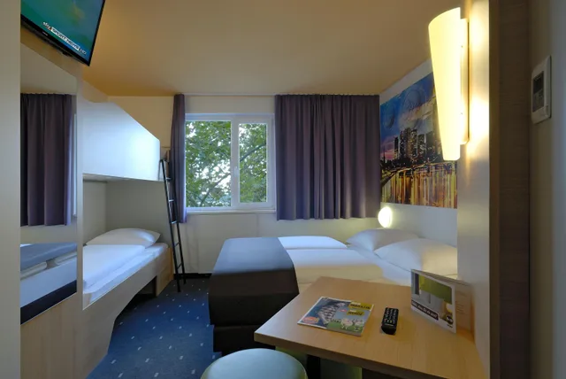 غرفة عائلية، B&B Hotel Frankfurt City-Ost 1/1