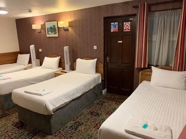 غرفة رباعية بأربعة أسرّة، Twickenham Guest House 2/6