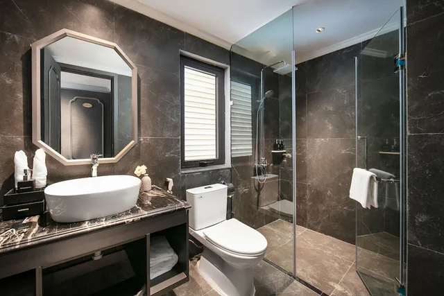غرفة متصلة عائلية بسرير كينج وثلاثة أسرّة بغرفتي نوم، L Heritage Hanoi Hotel 7/8