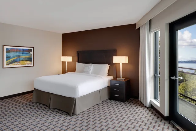 جناح جونيور ركني بسرير كينج مع أريكة، Residence Inn Seattle South Renton 1/4
