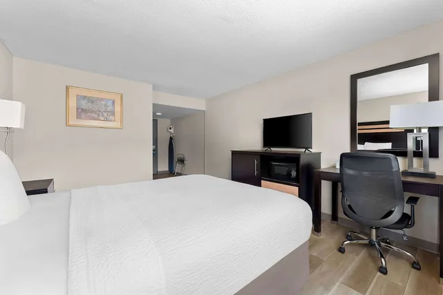 غرفة بسرير كوين لذوي الإعاقة، Days Inn By Wyndham Albany Suny 3/5
