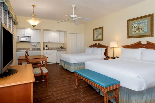 غرفة قياسية بسريرين كوين لذوي الإعاقة، Holiday Inn & Suites Clearwater Beach S-harbourside 2/4