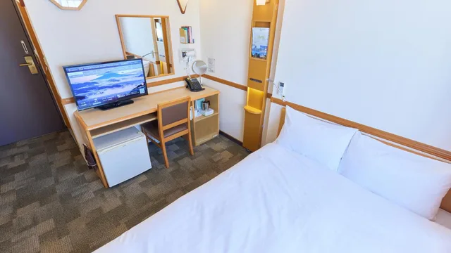 غرفة بسرير مزدوج للمدخنين، Toyoko Inn Maibara-Eki Shinkansen Nishi-Guchi 4/10
