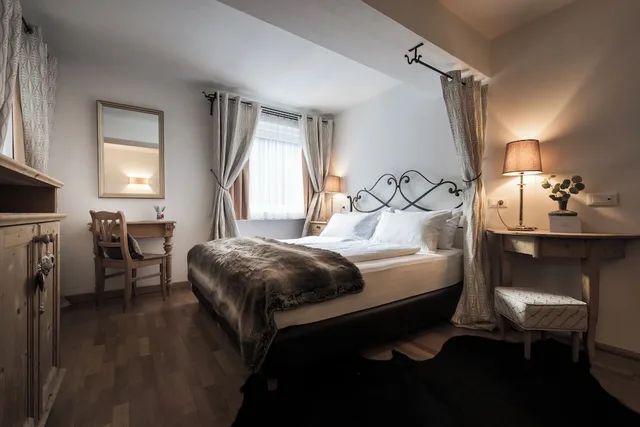 غرفة قياسية بسرير مزدوج أو سريرين منفصلين، Chalet Hotel Hartmann Adults Only 6/10
