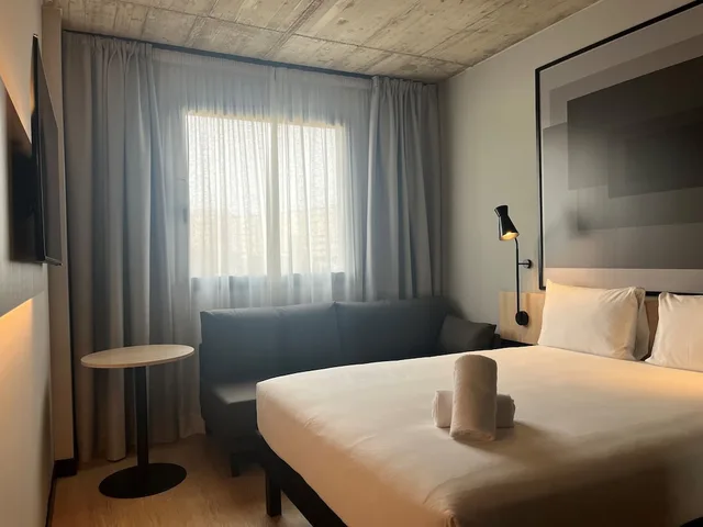 غرفة قياسية بسرير مزدوج مع أريكة، Ibis Madrid Norte Las Tablas 2/5