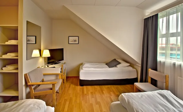غرفة ثلاثية بثلاثة أسرّة، Hotel Breiodalsvik 6/10