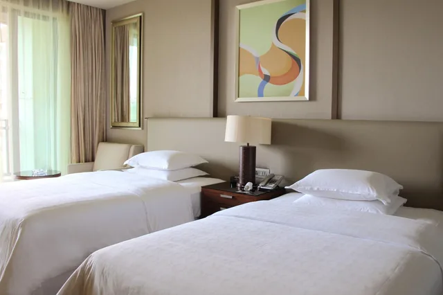 غرفة ديلوكس بسريرين منفصلين بإطلالة على الحديقة، Sheraton Bailuhu Resort Huizhou 4/4