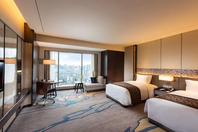 غرفة تنفيذية بسريرين منفصلين مع دخول صالة النادي، Doubletree By Hilton Anshun 2/2