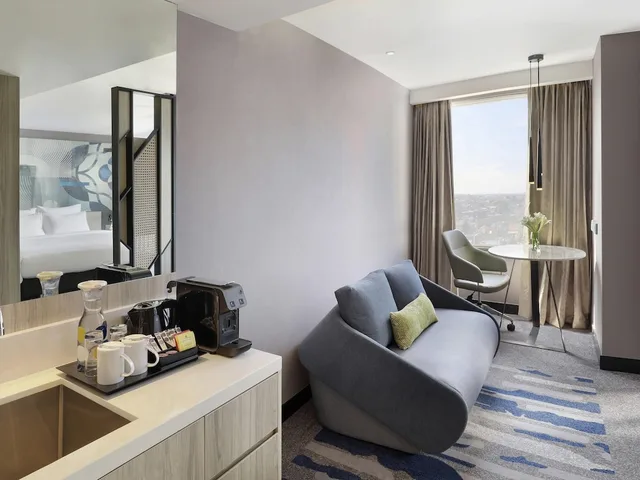 جناح جونيور بسرير كينج، Novotel Suites Yogyakarta Malioboro 7/7