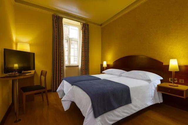 غرفة قياسية بسرير مزدوج أو سريرين منفصلين، Internacional Hotel 3/3