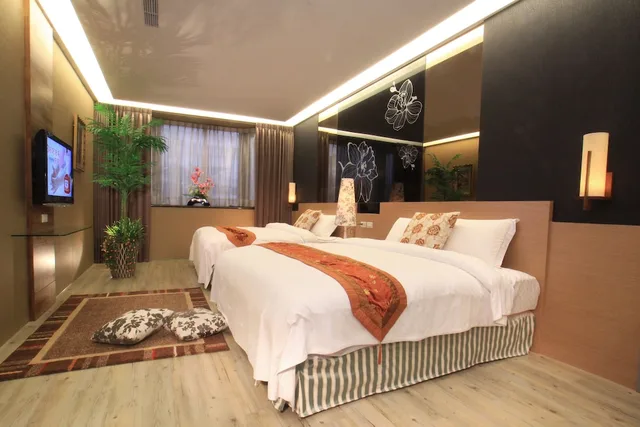 غرفة رباعية بسريرين كوين، Spring Fountain Hotel 1/2
