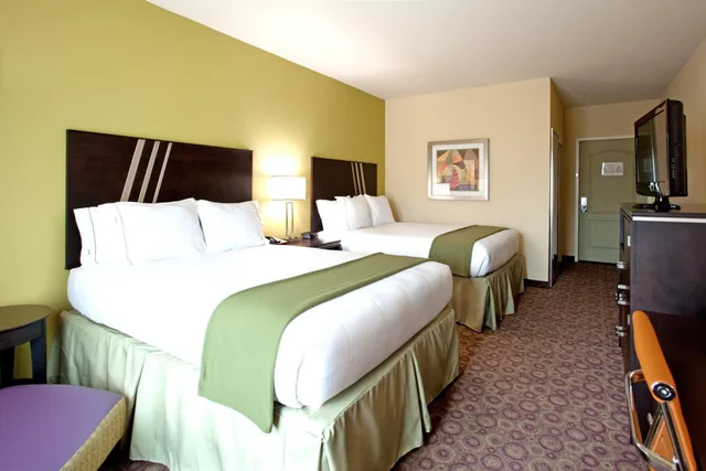غرفة بسريرين كوين لذوي الإعاقة، Holiday Inn Express & Suites Clemson - Univ Area 4/7