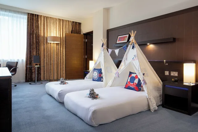 غرفة متصلة عائلية بسرير كوين، Hilton London Canary Wharf 6/10