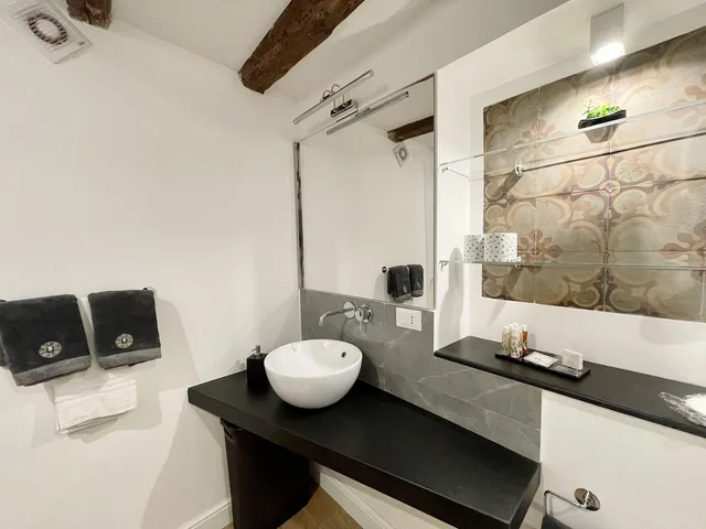 1 Bedroom, Mezzanine, Exclusive, Apartment, King Bed, Sofa, Kitchen، Palazzo Del Poeta 3/4