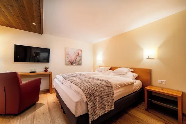 غرفة سوبيريور بسرير كوين، Allalin Relais Du Silence Hotel 2/10