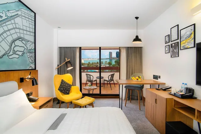 Deluxe, Twin Beds, Resort View، Le Meridien Abu Dhabi 3/9
