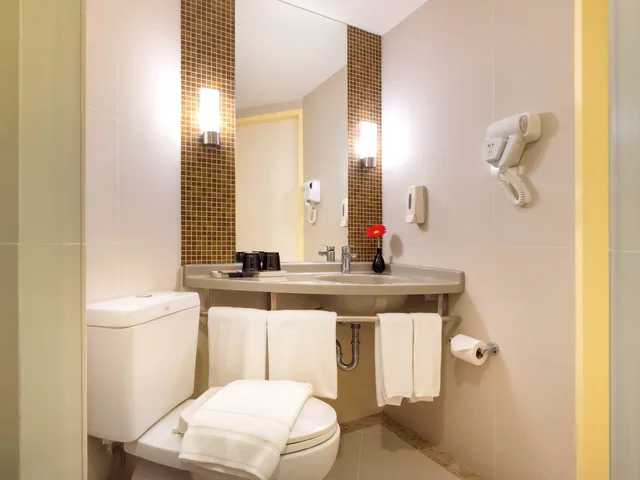 غرفة سوبيريور بسرير كوين، Ibis Bangkok Sathorn 5/5