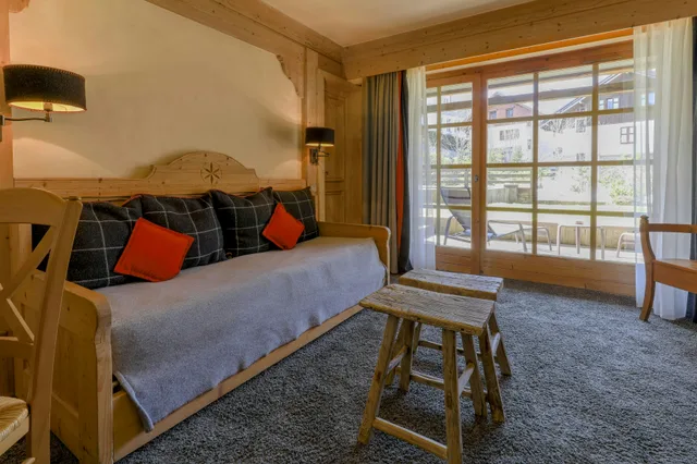 جناح جونيور، Le M de Megeve 1/1