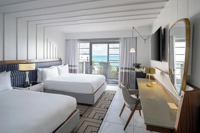 Tower, Premium, 2 Queen Beds, Ocean View، Cadillac Hotel & Beach Club, Autograph Collection 2/8