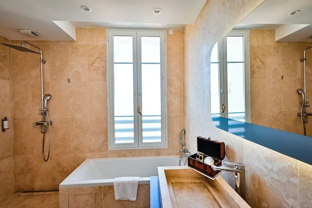 Riviera, Suite, 2 King Beds, Partial Sea View, GRAND HOTEL DES SABLETTES PLAGE, CURIO COLLECTION BY HILTON 9/9