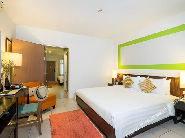 Urban, No Window، Hotel De Bangkok 1/1