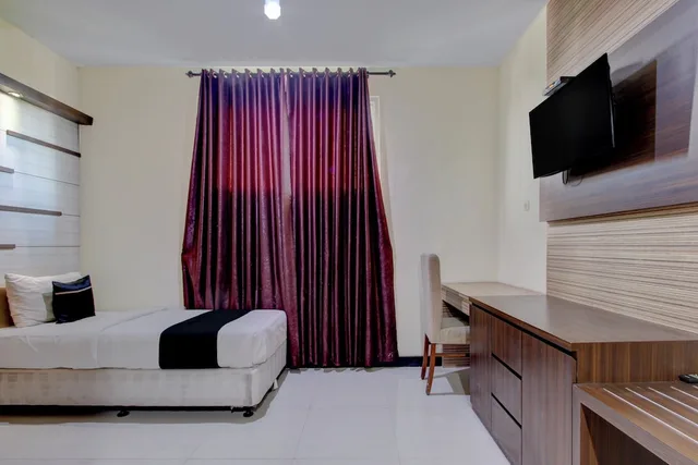 غرفة ديلوكس بسريرين منفصلين، Collection O near Stadion Manahan formerly Graha Laweyan Solo 3/6