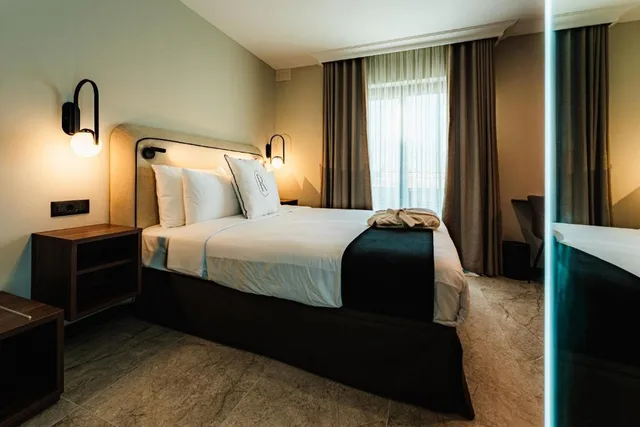 Penthouse, Outdoor Jetted Tub, Executive Lounge Access، Royale Sainte Helene Boutique Hotel 3/4