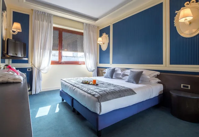 غرفة مفردة بسرير مزدوج، Grande Albergo Roma 1/8