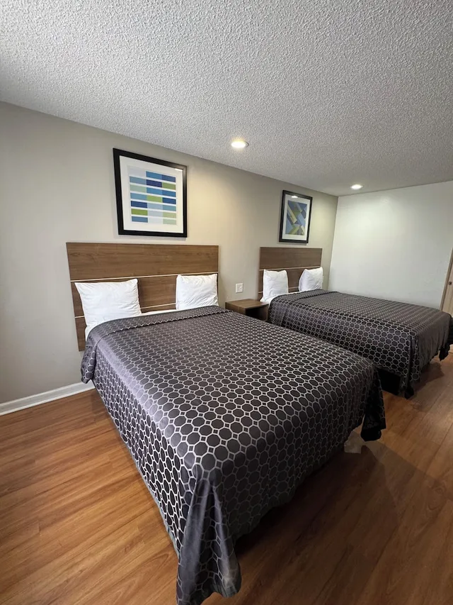 غرفة قياسية بسريرين كوين، National Inn Garden Grove 5/10