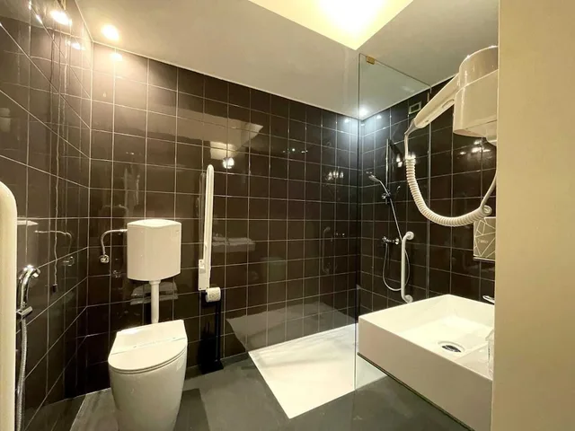 غرفة سوبيريور بسرير كوين، Villa Raffaello Park Hotel 6/7
