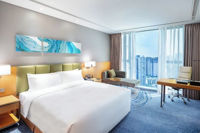 غرفة قياسية بسرير كينج بإطلالة على المدينة، Holiday Inn Neijiang Riverside 3/9