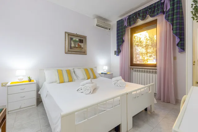 Room, Double Bed, Villa Vacanze Paradiso 1/6