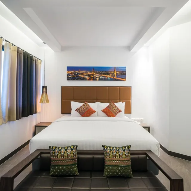 جناح، Aim House Bangkok 10/10
