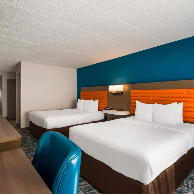 Efficiency, 2 Queen Beds, Accessible، Comfort Inn Falls Church - Tysons Corner 4/10